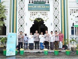 Polres Metro Jakarta Utara Gelar Program Bang Jasri Ramadhan di Koja, Wujudkan Masjid Bersih dan Kepedulian Sosial