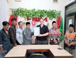 Bimbing Ikrar Mualaf Asal AS, KUA Karangreja Komitmen Layani Masyarakat di Masa WFA
