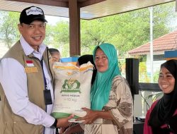 Bulog Distribusikan Bantuan Beras dan Minyak Goreng ke Kepulauan Seribu