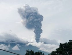 Gunung Marapi Erupsi Pagi Ini: Kolom Abu Membubung 1.600 Meter
