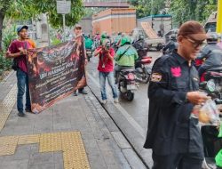 Lembaga Bantuan Hukum ( LBH ) Harimau Raya Gelar Berbagi Takjil Di Bulan Ramadhan 1447 H/2026 M