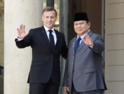 Prabowo Disambut Militer Kehormatan di Paris, Pertemuan Dengan Macron Jadi Sorotan Dunia