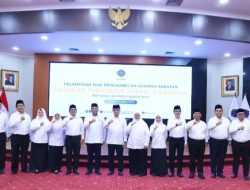 Lantik 12 Pejabat, Menaker: Jabatan Bukan Sekadar Posisi, Layanan Publik Harus Jadi Prioritas