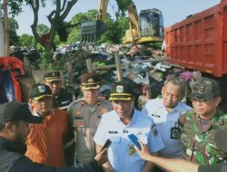 Penanganan Sampah di Penjaringan Diperketat, Aparat Gabungan Lakukan Pengamanan dan Pembersihan Lokasi di Pejagalan