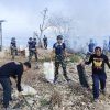 Gotong Royong TNI AL dan Warga, Pantai Tanjung Uma Kembali Bersih