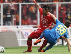 Persib Bungkam Persija 2-1, Adam Alis Jadi Penentu di Stadion Segiri