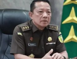 Eks Jampidsus Febrie Tak Ditahan Usai Diperiksa 11 Jam, Hotman: Hanya 18 Pertanyaan