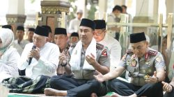 Kapolri Suyudi Ziarah Makam Gus Dur, Perkuat Sinergi Ulama
