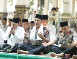 Kapolri Suyudi Ziarah Makam Gus Dur, Perkuat Sinergi Ulama