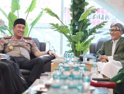 Perkuat Sinergi dengan Ulama, Kapolri Silaturahmi ke Rais Aam PBNU di Surabaya